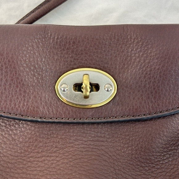 Fossil Key-lock Extra Small Crossbody Bag - Picture 2 of 10